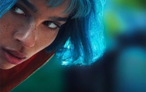 粤语配音电影冷感酷女孩 冷酷不够热 不够热的冷酷感 KIMI